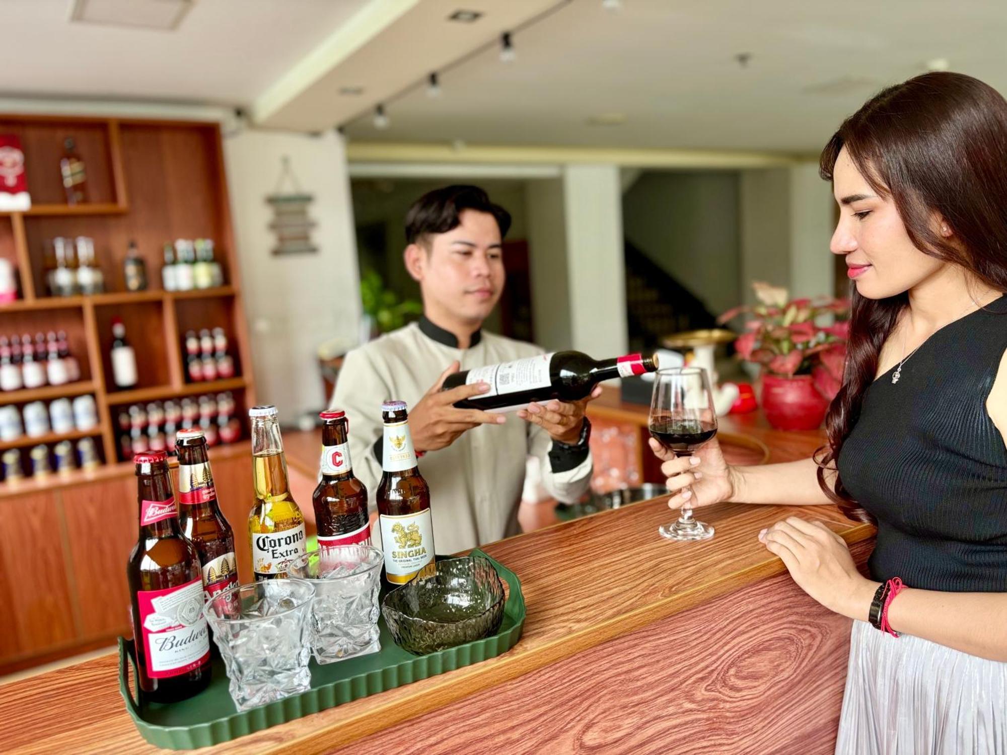 City Comfort Hotel Phnom Penh Airport Eksteriør bilde